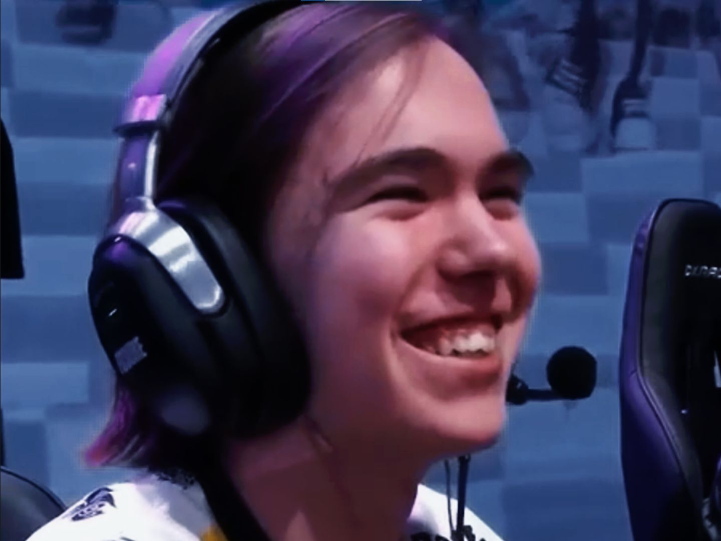 友成为一种 友成为一种